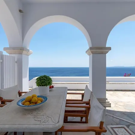 La Chapelle Ouest In Tinos Villa *