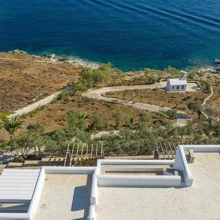 La Chapelle Ouest In Tinos Villa