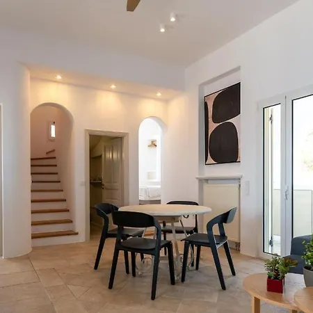 La Chapelle Ouest In Tinos Villa *